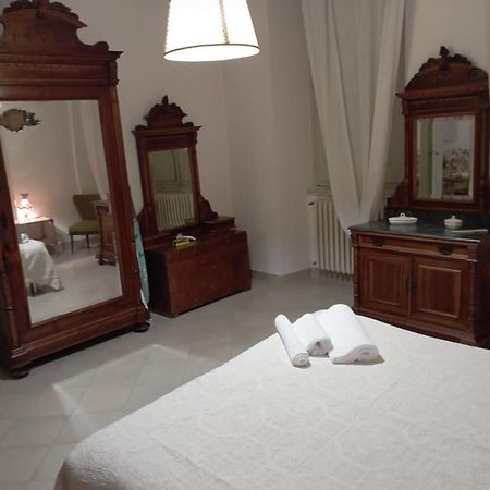 Casa San Carlo Affittacamere Foligno Buitenkant foto