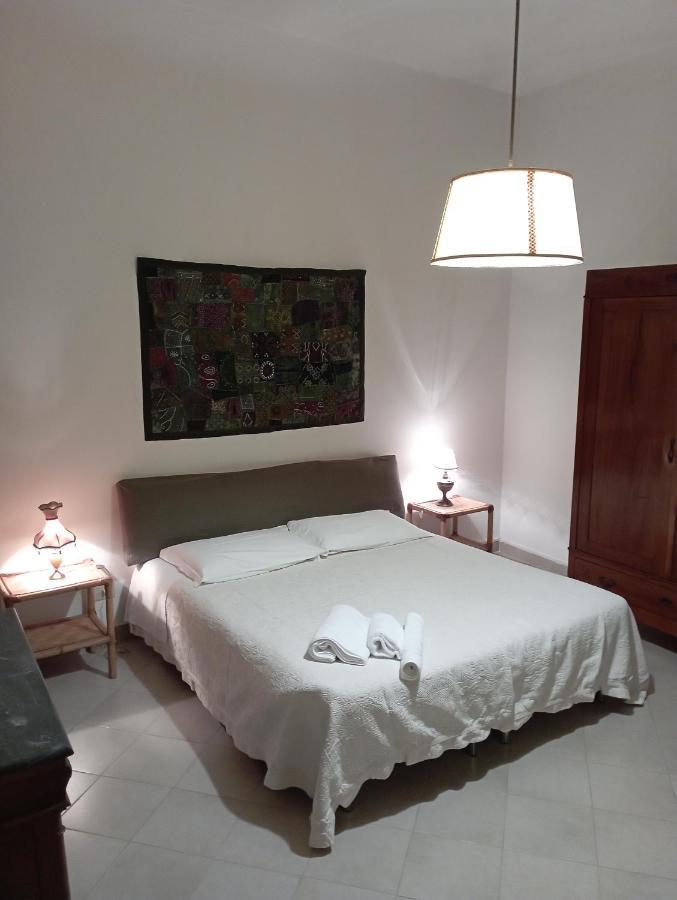 Casa San Carlo Affittacamere Foligno Buitenkant foto