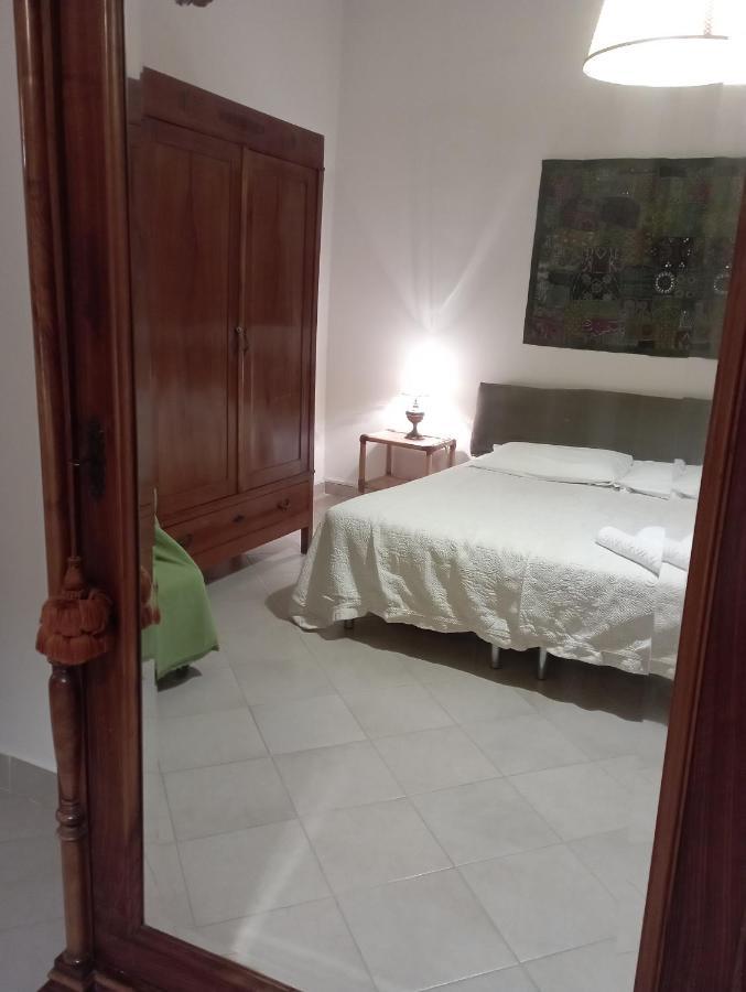 Casa San Carlo Affittacamere Foligno Buitenkant foto