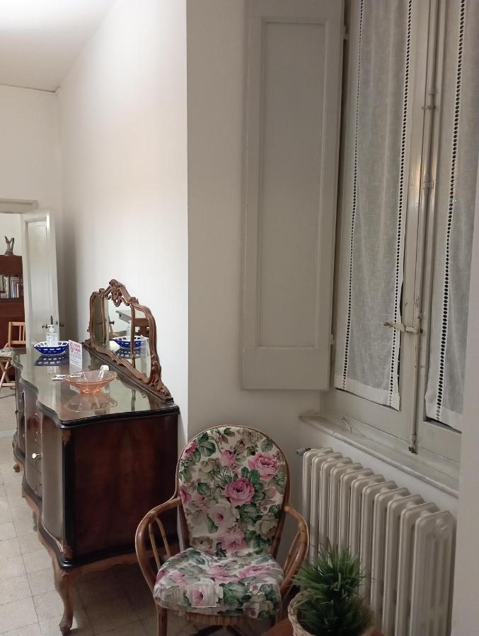 Casa San Carlo Affittacamere Foligno Buitenkant foto